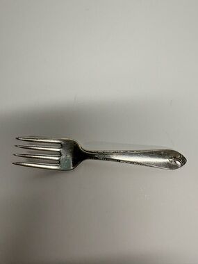 Vintage Wm Roger’s International Silver  Baby Fork Exquisite Pattern Collectible